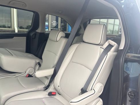 Certified 2026 Honda Odyssey Touring image 41