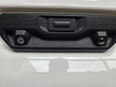 Used 2022 Chevrolet Silverado 2500 LTZ AWD/4WD image 14