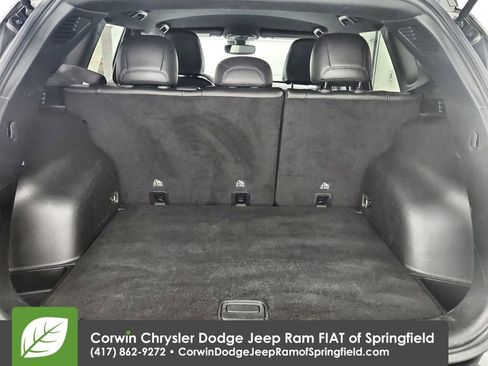 Certified 2024 Jeep Compass Limited image 31