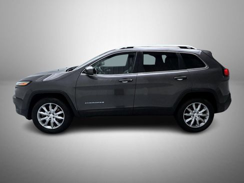Used 2018 Jeep Cherokee Limited AWD/4WD image 8