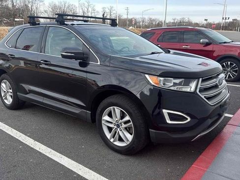 Used 2017 Ford Edge SEL w/ Equipment Group 201A image 2