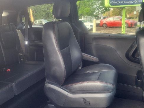 Used 2019 Dodge Grand Caravan GT FWD image 24