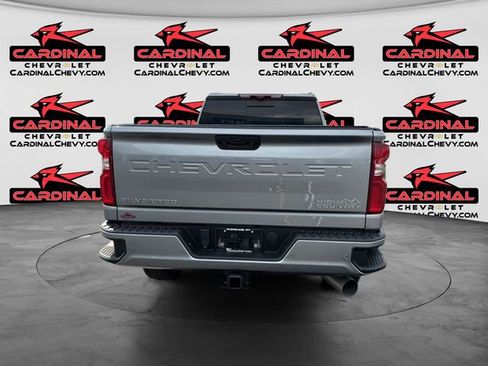 Used 2024 Chevrolet Silverado 2500 High Country w/ High Country Premium Package AWD/4WD image 4