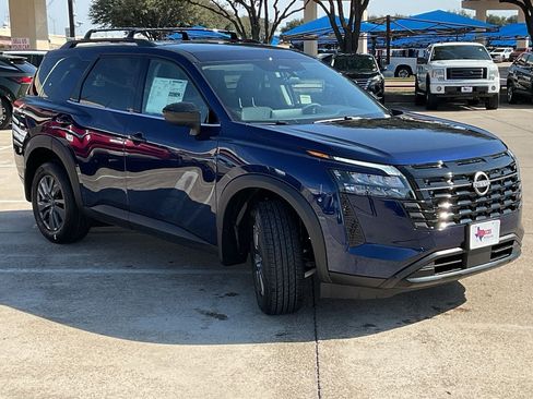 New 2026 Nissan Pathfinder SV FWD image 4