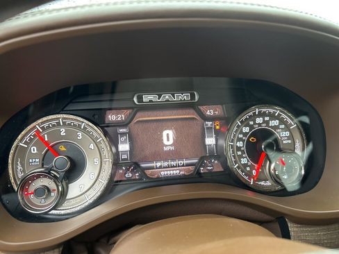 Used 2020 RAM 1500 Limited image 9