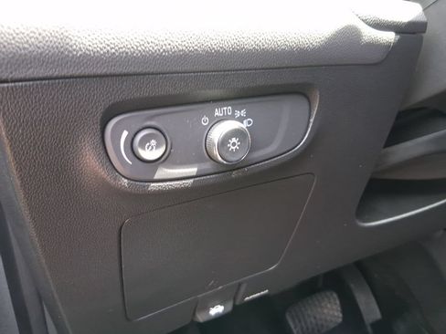 Used 2024 Buick Encore GX Preferred w/ Comfort Package AWD/4WD image 29