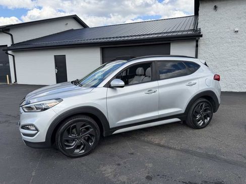 Used 2018 Hyundai Tucson Value AWD/4WD image 2