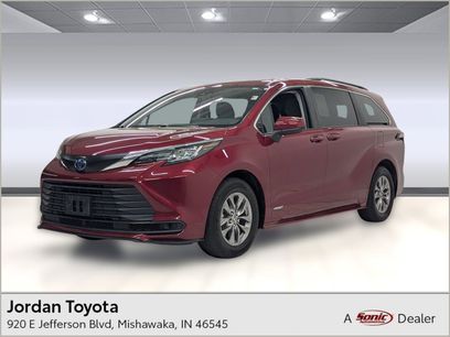 Used 2021 Toyota Sienna LE