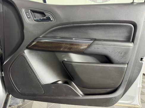 Used 2016 GMC Canyon SLT w/ Driver Alert Package AWD/4WD image 38