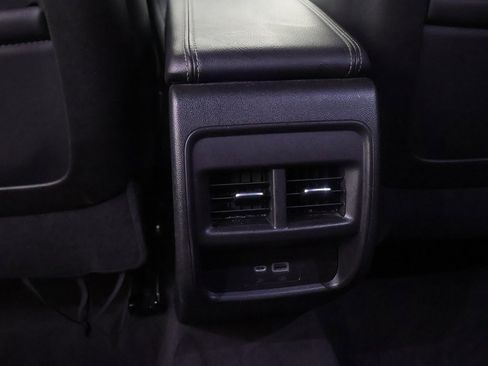 Used 2024 Cadillac XT4 Premium Luxury image 43