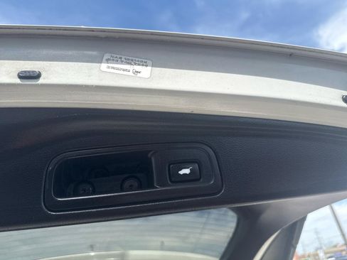 Used 2018 Honda Pilot EX-L image 9