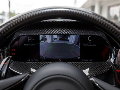 Used 2024 McLaren 750S Spider RWD image 46