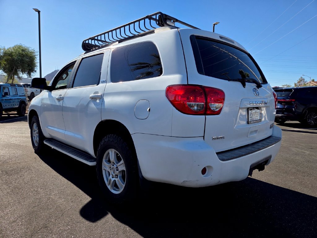 Used 2008 Toyota Sequoia SR5 w/ Towing Pkg AWD/4WD image 4