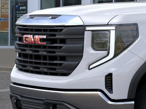 Used 2024 GMC Sierra 1500 Pro w/ Pro Value Package AWD/4WD image 21