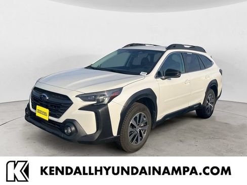 Used 2024 Subaru Outback Premium AWD/4WD image 1