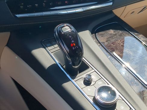 Certified 2023 Cadillac Escalade ESV Premium Luxury w/ LPO, Radiant Package AWD/4WD image 16