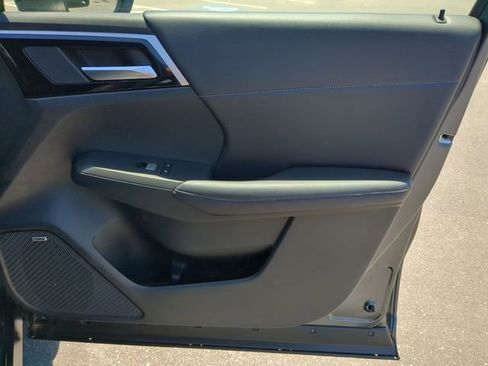 New 2026 Mitsubishi Outlander LE FWD image 35
