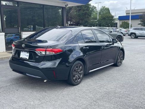 Used 2021 Toyota Corolla LE FWD image 6