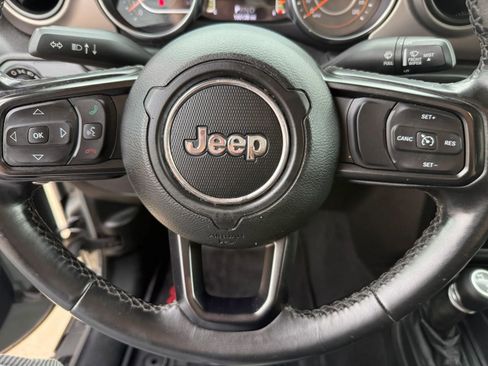 Used 2020 Jeep Gladiator Sport w/ Quick Order Package 24S AWD/4WD image 22