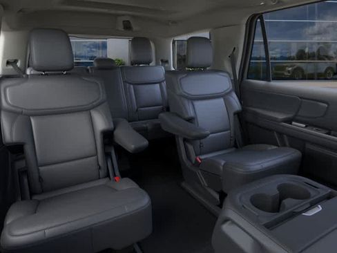 New 2026 Ford Expedition Active AWD/4WD image 11