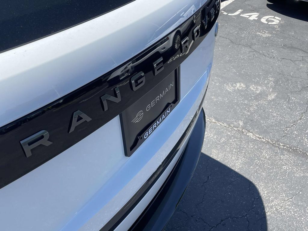 Certified 2022 Land Rover Range Rover SE AWD/4WD image 8