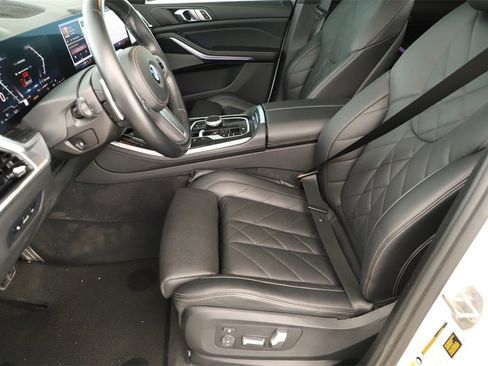 Used 2024 BMW X5 sDrive40i w/ M Sport Package image 24