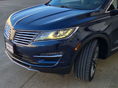 Used 2015 Lincoln MKC Sport Utility 4D w/ Equipment Group 102A Reserve image 36