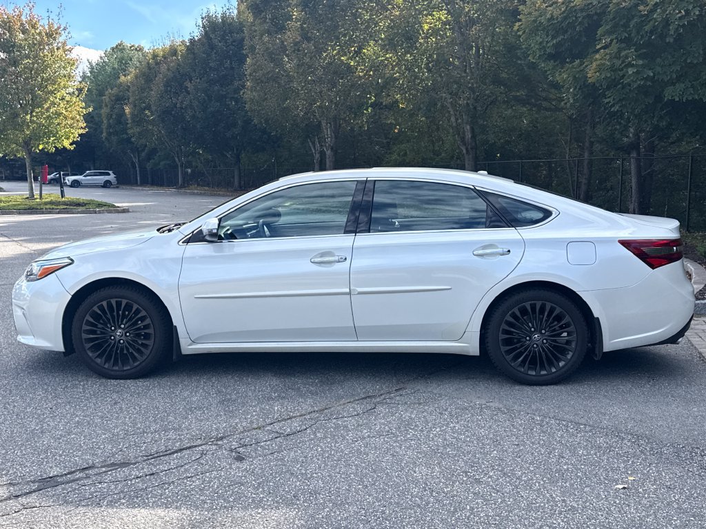 Used 2017 Toyota Avalon Touring w/ Carpet Mat Package FWD image 8