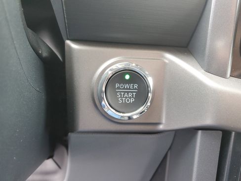 New 2025 Ford F150 Lightning XLT image 21