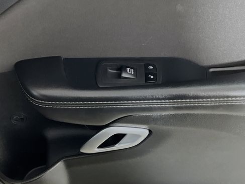 Used 2023 Dodge Challenger SXT image 32