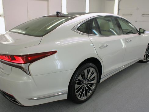 Used 2018 Lexus LS 500 w/ Luxury Package RWD image 15