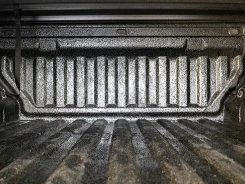 Used 2024 Chevrolet Colorado Z71 w/ Z71 Convenience Package 2 image 8