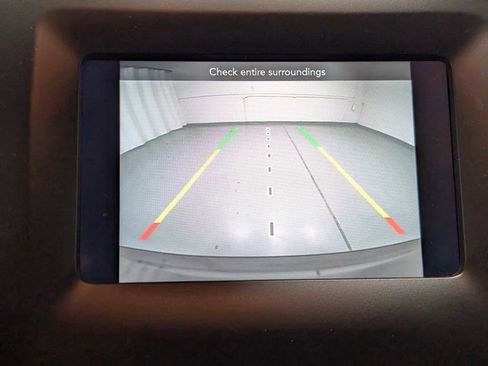 Used 2020 Jeep Cherokee Latitude Plus w/ Cold Weather Group image 23