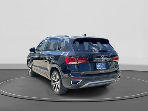 Used 2022 Volkswagen Taos SE w/ IQ.Drive SE Package AWD/4WD image 3