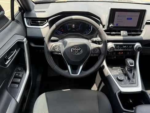 Used 2023 Toyota RAV4 SE w/ Convenience Package AWD/4WD image 23