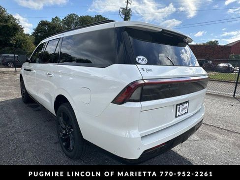 New 2025 Lincoln Navigator L Reserve w/ Jet Appearance Package image 5