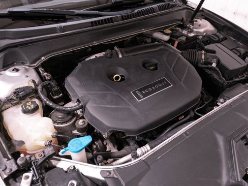 Used 2013 Lincoln MKZ AWD image 21