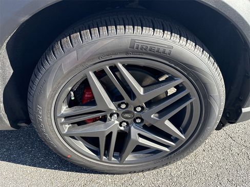 New 2026 Ford Explorer ST-Line w/ ST-Line Street Pack image 13