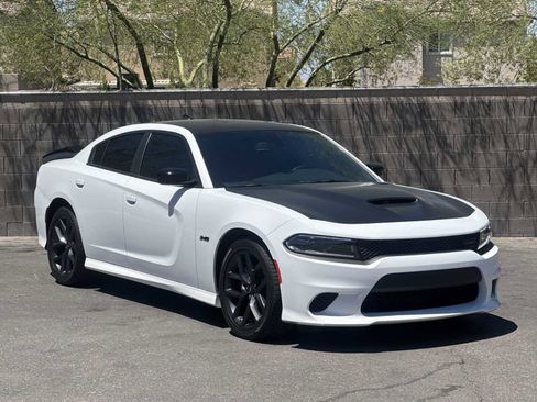 Used 2023 Dodge Charger R/T w/ Blacktop Package RWD image 2