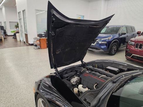 Used 2009 Chevrolet Corvette Convertible w/ Preferred Equipment Group RWD image 36