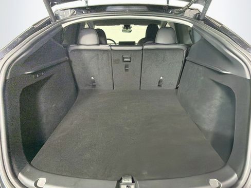 Used 2024 Tesla Model Y Long Range RWD image 28