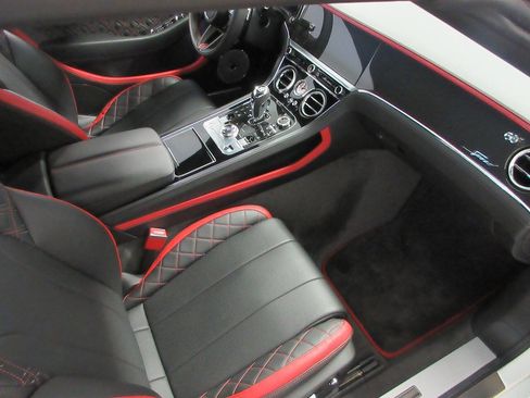 Used 2024 Bentley Continental GT Speed AWD/4WD image 16