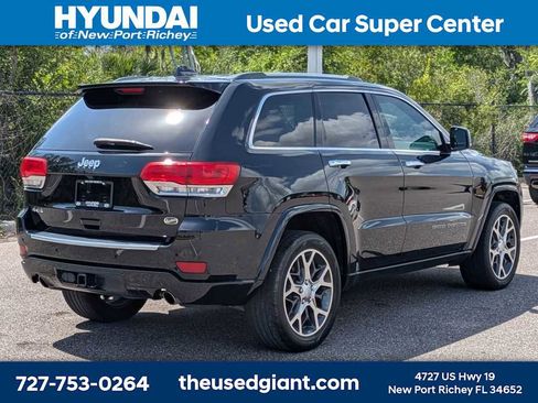 Used 2019 Jeep Grand Cherokee Overland AWD/4WD image 5