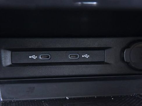 Certified 2023 Volkswagen Tiguan SE FWD image 15