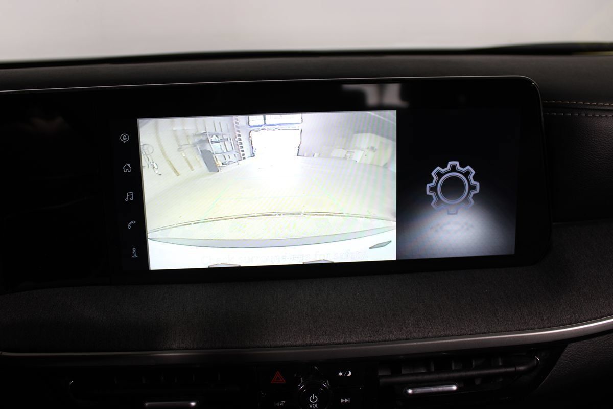 Used 2025 Nissan Kicks SV FWD image 15