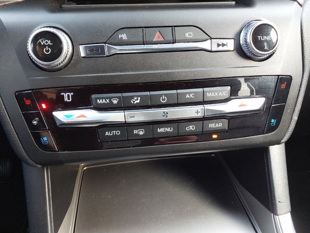 Used 2020 Ford Explorer Limited AWD/4WD image 17