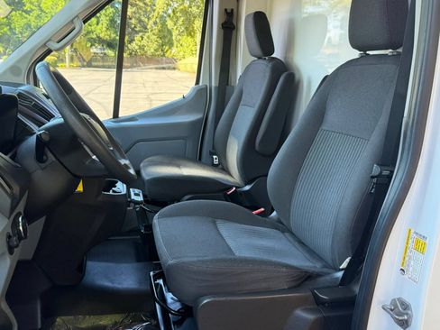 Used 2019 Ford Transit 250 148 Medium Roof RWD image 15
