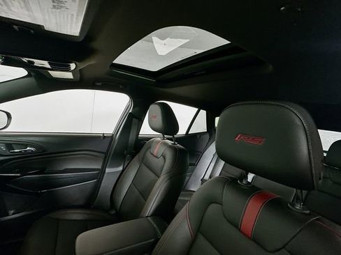 New 2026 Chevrolet Trax RS w/ Sunroof Package image 22