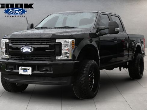 Used 2019 Ford F250 XL w/ STX Appearance Package AWD/4WD image 1