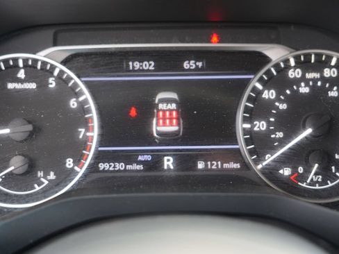 Used 2024 Nissan Pathfinder S AWD/4WD image 30